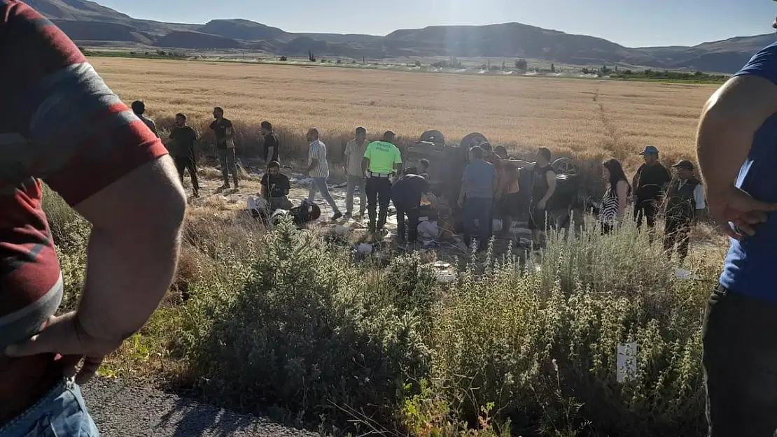 Kayseri Niğde karayolunda yaşanan kazada antrenör yaşamını yitirdi: 4 sporcu yaralı