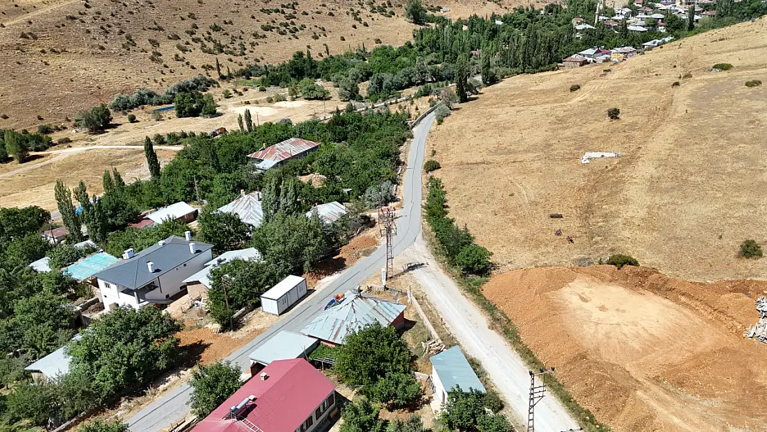 Kayseri Sarız'da maşat yolu asfaltlandı