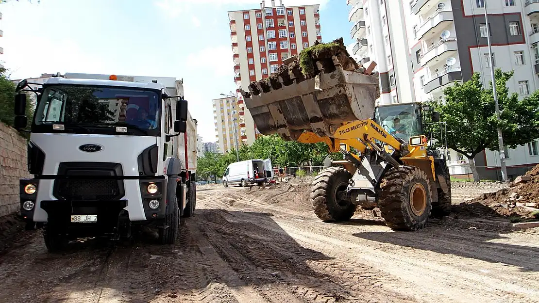 KAYSERİ TALAS CEMİL BABA CADDESİ YENİLENİYOR