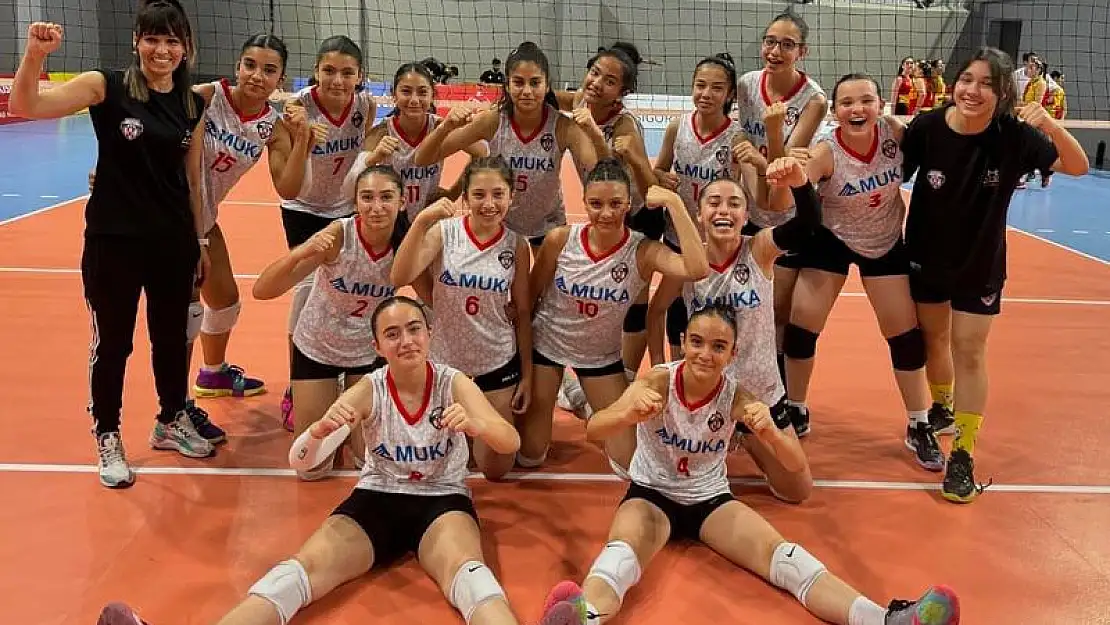 Kayseri Voleybol Kulübü midi takımı son 16'ya kaldı