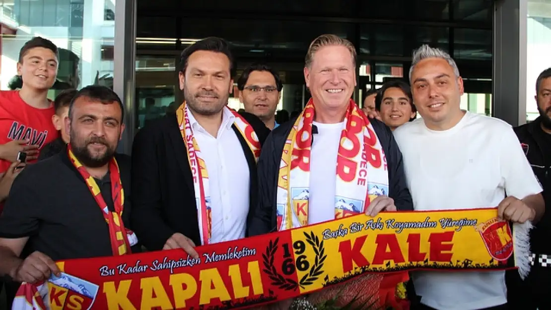 Kayserispor'un yeni teknik direktörü Markus Gisdol, Kayseri'ye geldi