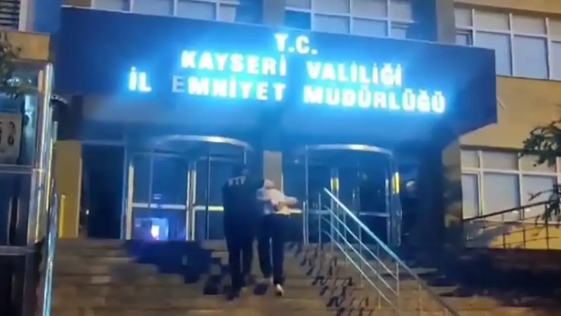 Kesinleşmiş hapis cezası bulunan şahıs aracında uyuşturucuyla yakalandı
