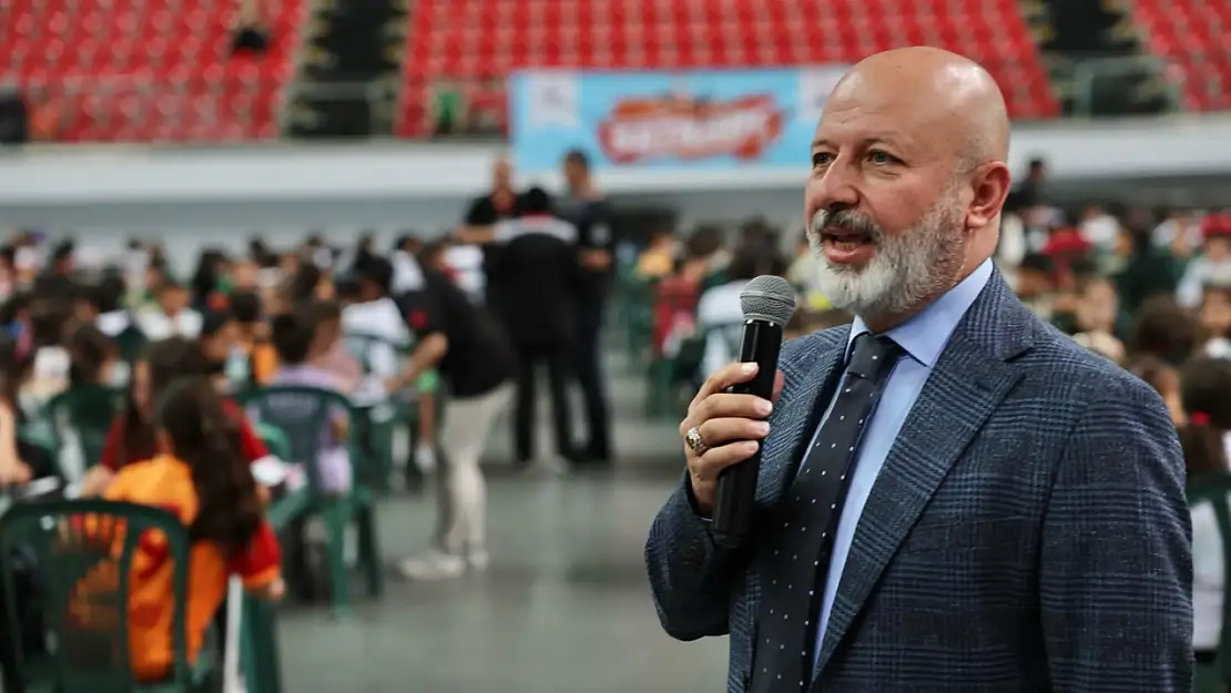 Kocasinan'da İlkokullar arası Satranç turnuvası ödülleri verildi