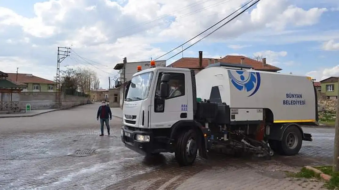 Köyler Dezenfekte ediliyor