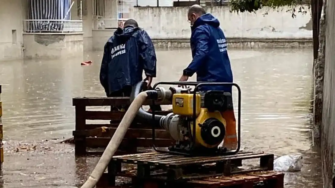 Manisa'da Fırtına ve Yağış