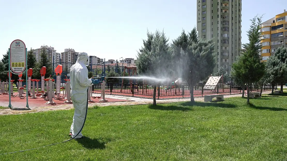 Melikgazi'de yaz boyu ilaçlama çalışmaları sürüyor