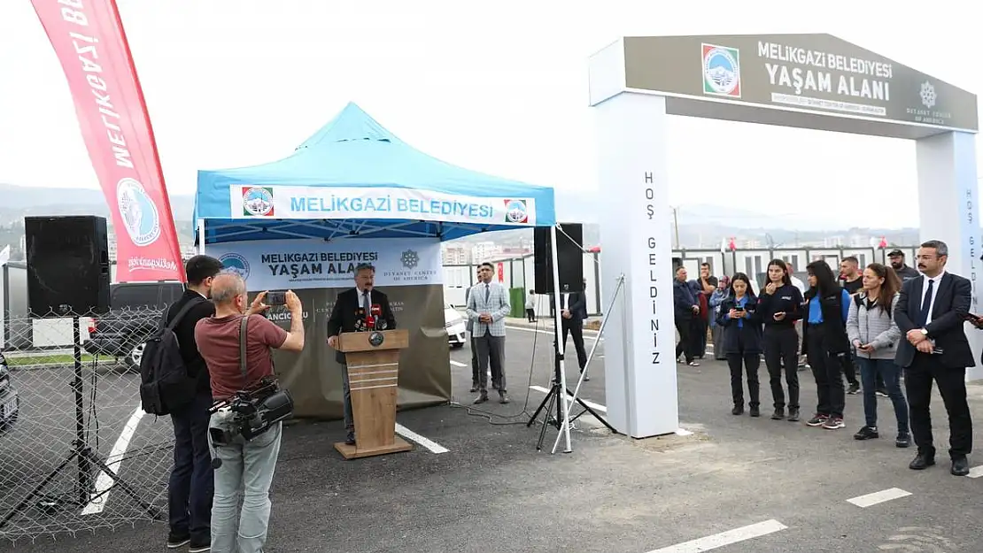 MELİKGAZİ OLARAK İLK GÜNDEN BERİ DEPREM BÖLGELERİNDE