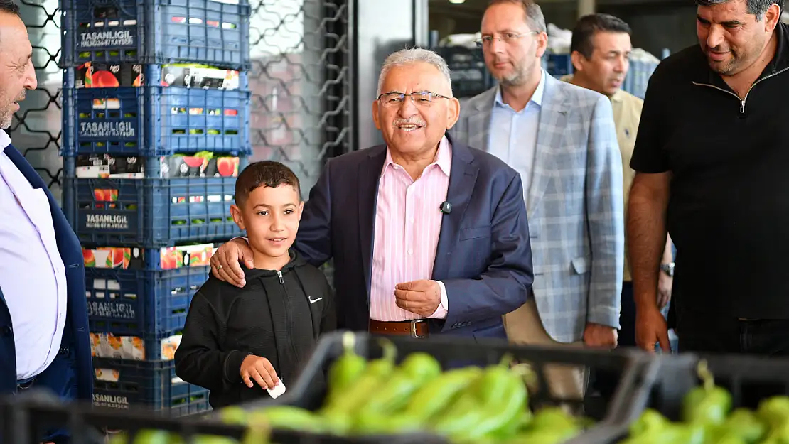 Memduh Büyükkılıç'tan hal kompleksi esnafına ziyaret