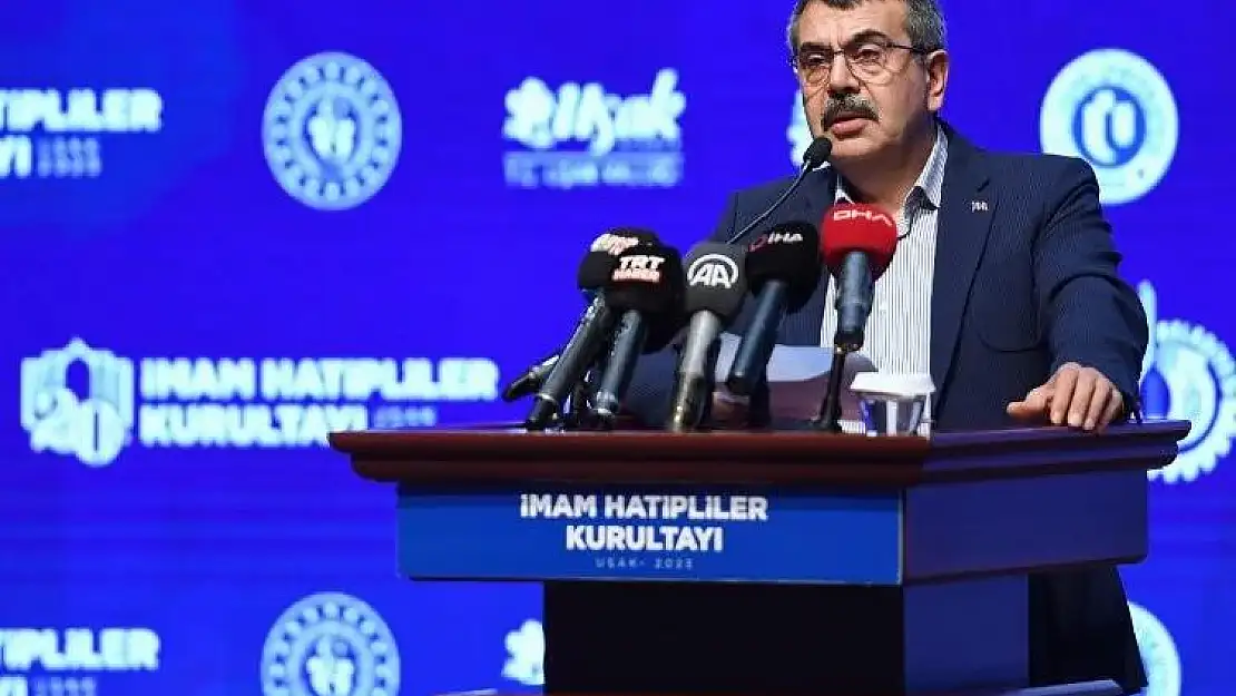 Milli Eğitim Bakanı öğretmenlere sahip çıktı