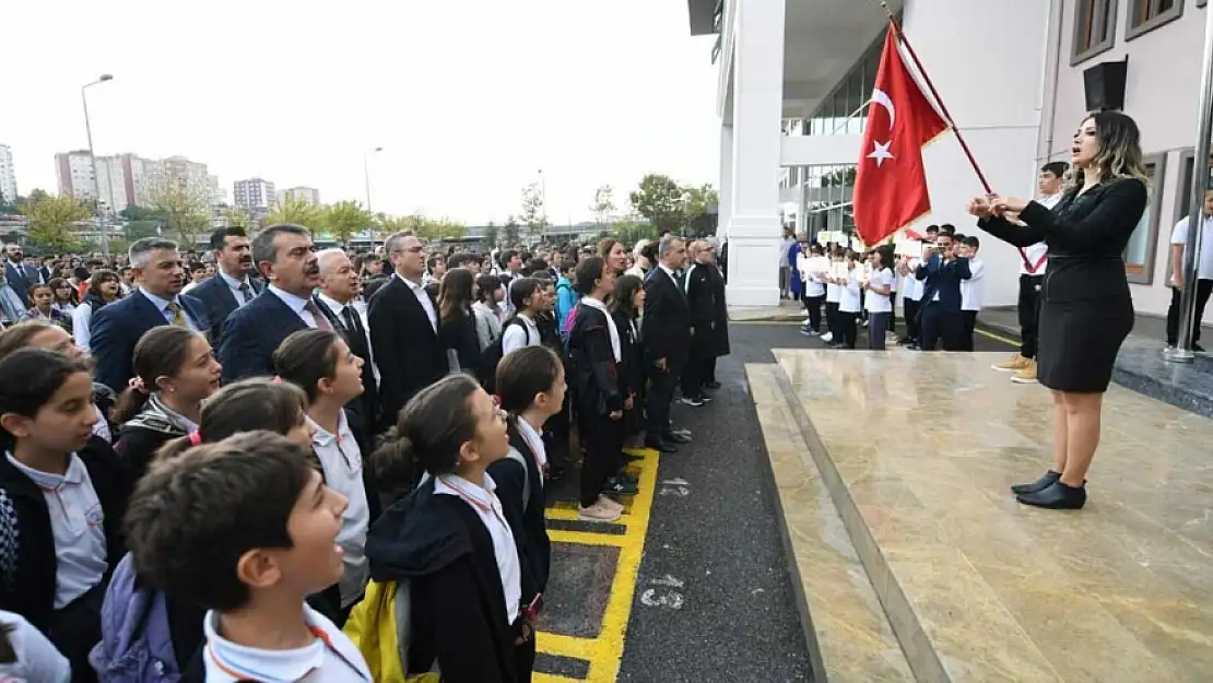 Milli Eğitim Bakanlığı, tüm şehirlere ders saatleri hakkında