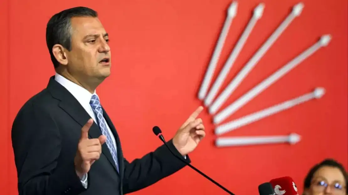 Özgür Özel'den anayasa çağrısı