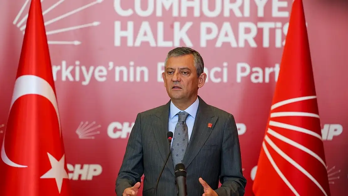 Özgür Özel'den Bahçeli'nin yargı çağrısına: 'Kıymetli bir çağrı'