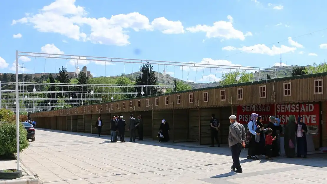 RAMAZAN'IN TÜM GÜZELLİKLERİ BU SOKAKTA YANSITILACAK