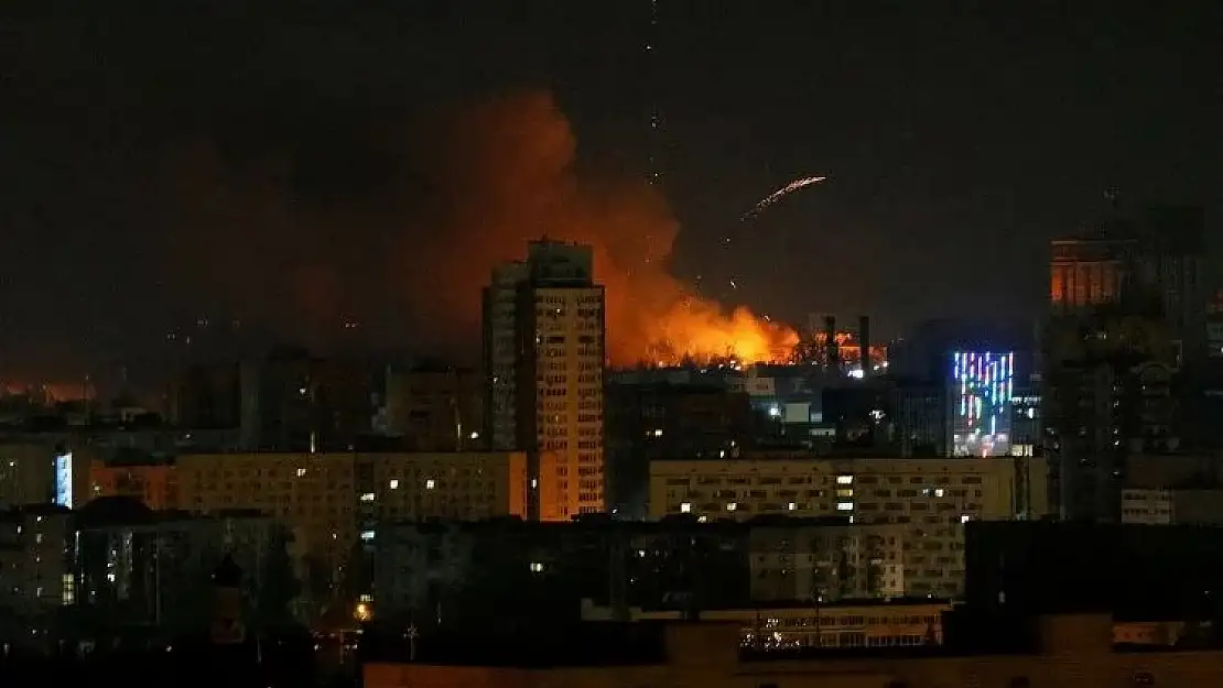 Rus askerleri Kiev yolunda