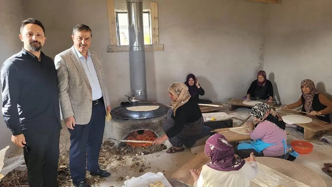 'Şehirleşme kültürlerimizi yok etmesin diye tandır evi yaptık'