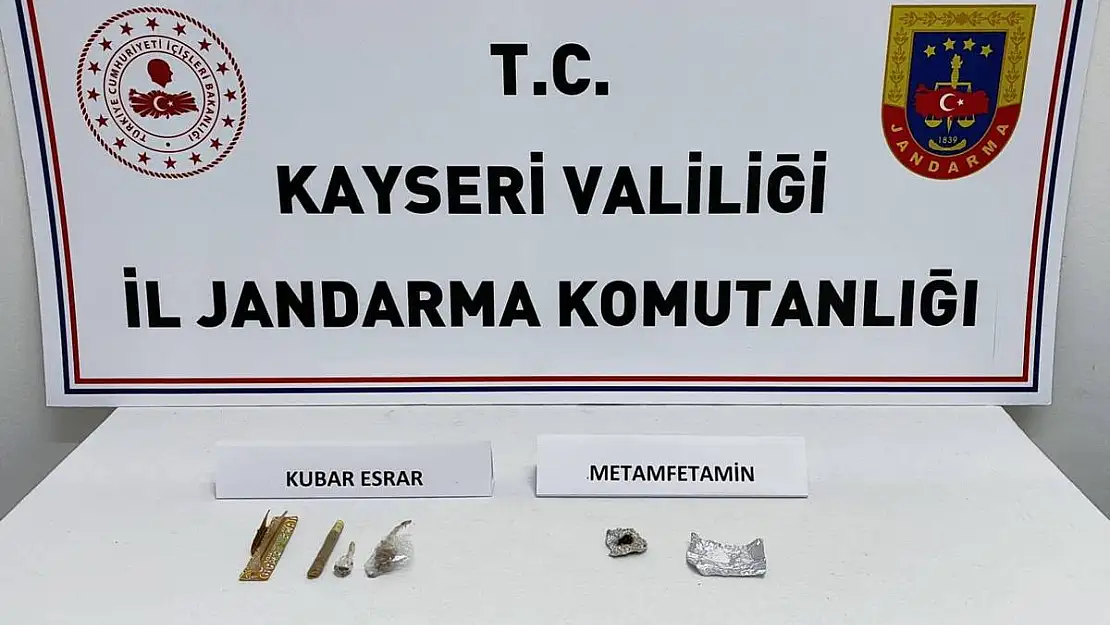 Şüpheli araçta uyuşturucu madde bulundu