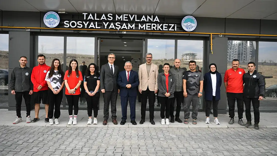 Talas mevlana sosyal yaşam merkezi'nde kayıtar başladı