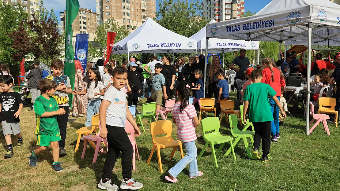 Talas'ta çocuklar dünden bugüne oyunlarla eğlendi