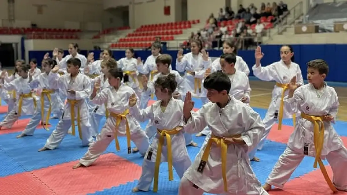 Talas'ta Karate kuşak terfi heyecanı