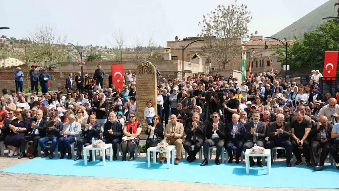 Talas'ta türkçe sokağı açıldı