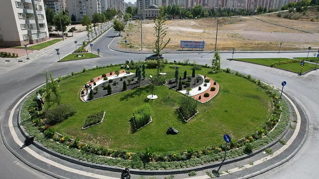 TALAS'TA YOLLARA YEŞİL DOKUNUŞ
