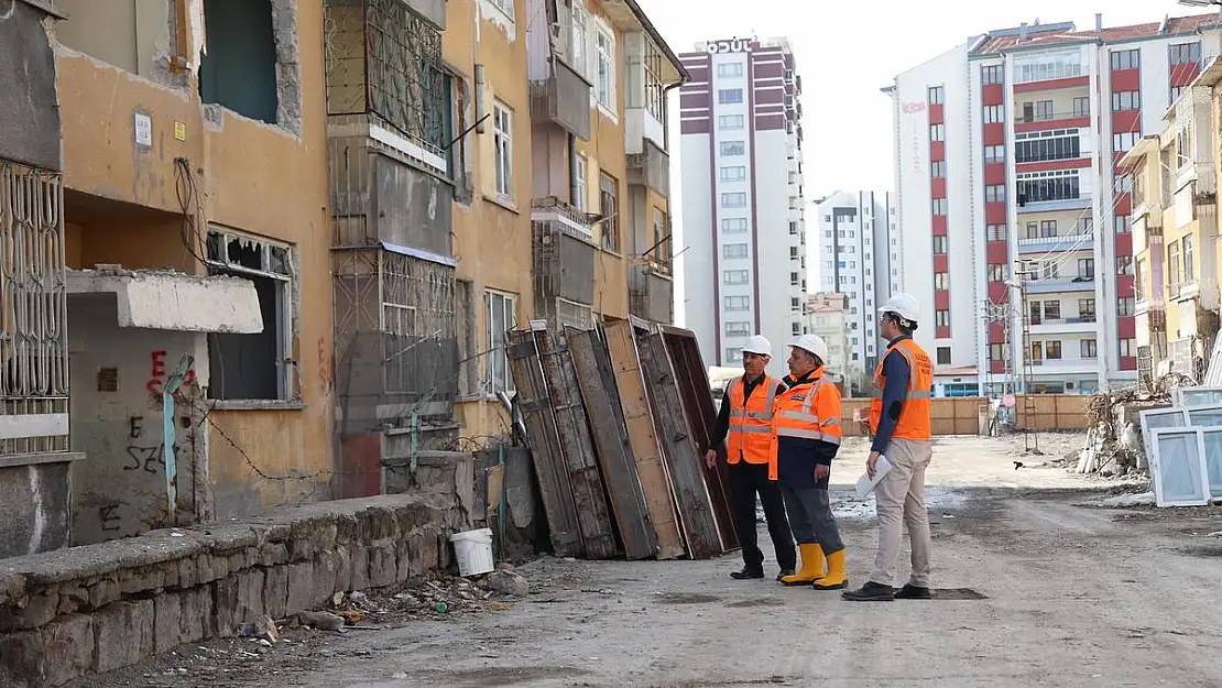 TEHLİKENİN ÖNÜNE GEÇTİK