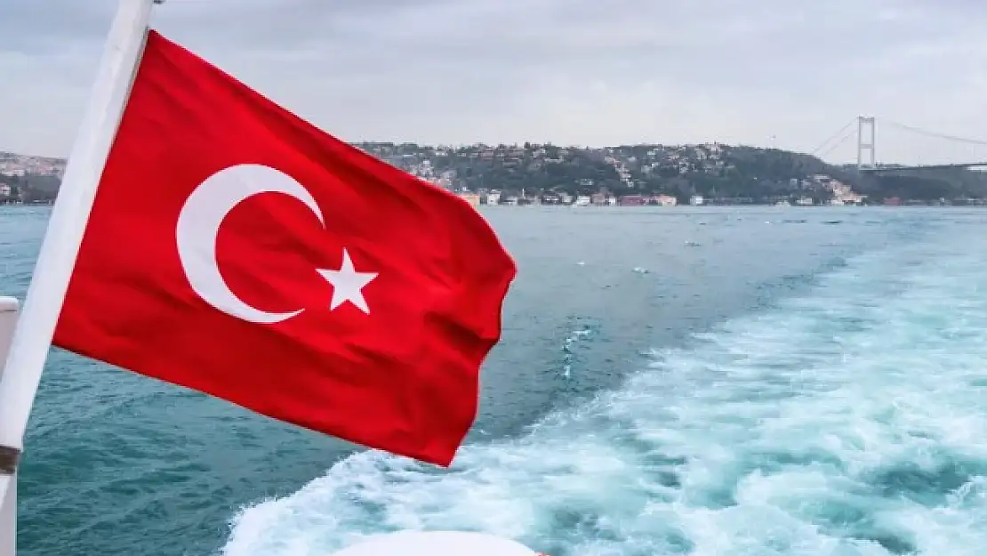 Teknelerdeki Türk Bayrağı'na ilişkin karar