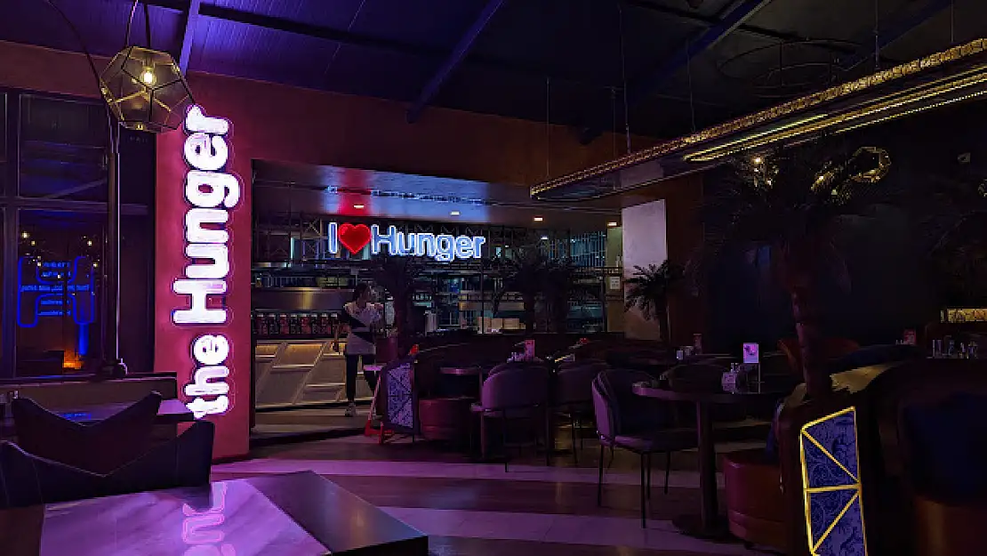 The Hunger cafeye silahlı saldırı