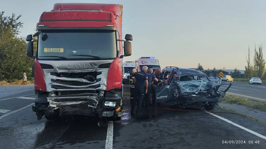 TIR'ında karıştığı zincirleme kazada 1 ölü, 1 yaralı