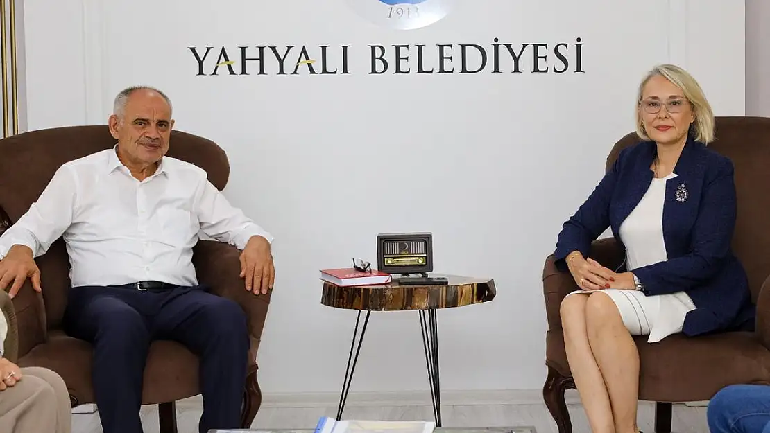 TOHUMLUK VAKFI'NIN EĞİTİM PROJESİNE YAHYALI BELEDİYESİ'NDEN DESTEK