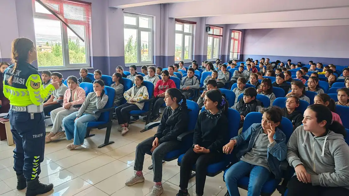 Trafik dedektifleri projesi öğrenci eğitimleri
