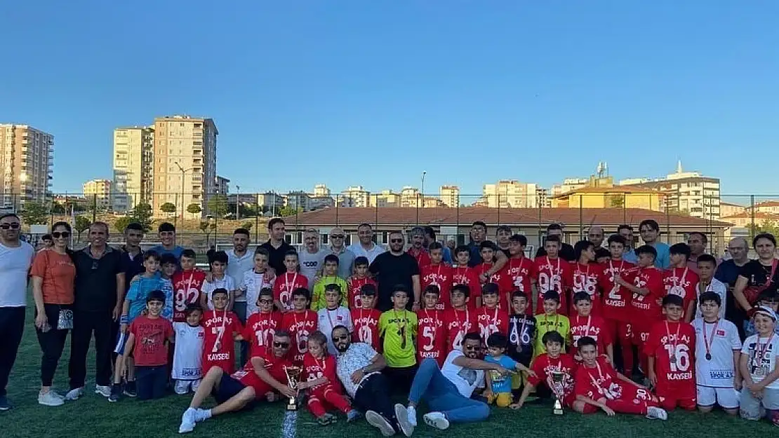 U11 ve U12'nin Şampiyonu Spor A.Ş. oldu