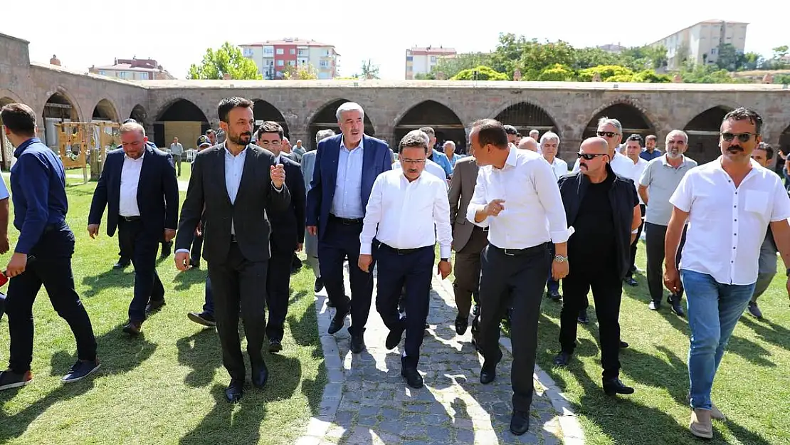 VALİ ÇİÇEK İNCESU DA