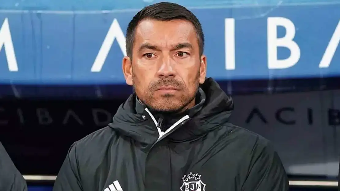 Van Bronckhorst'tan Beşiktaş'a Duygusal Veda