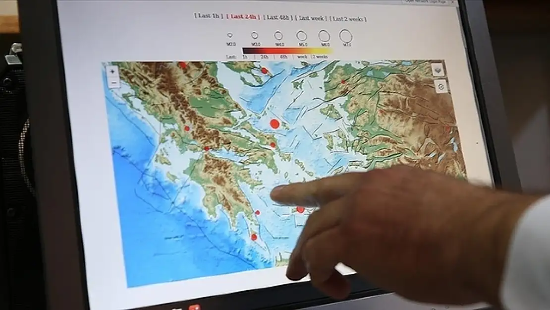 Van deprem ile sallandı