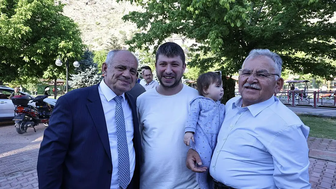 Yahyalı'ya elektrikli araç şarj istasyonu açıldı
