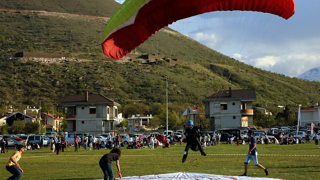 YAMAÇ PARAŞÜTÜ İNİŞ ALANI RESMEN İNİŞ PARKURU OLDU