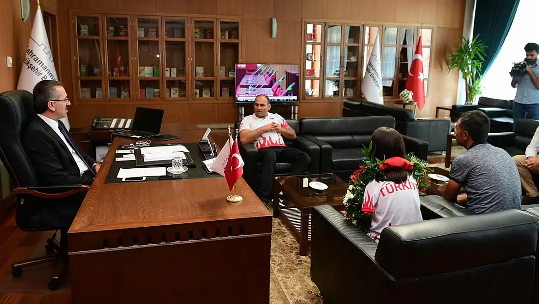 Yanındayız Sevilay