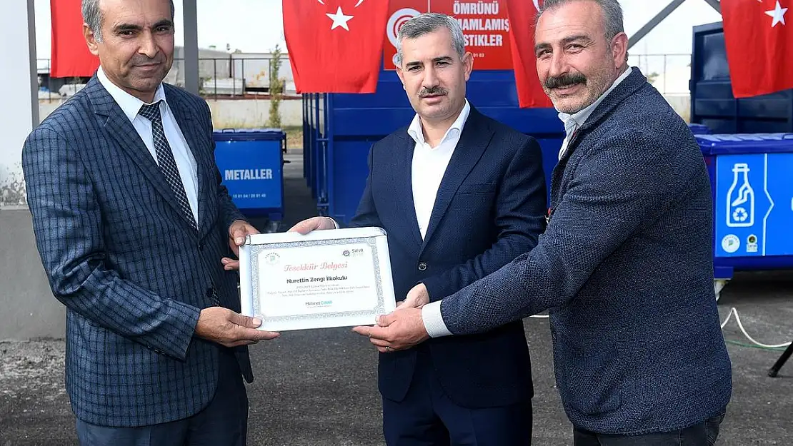 YARIŞMASINDA ÖDÜL ALAN ÖĞRENCİLERDEN ASKER SELAMI