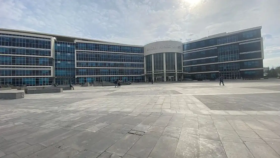 Yurt dışına tarihi eser götürmeye çalışan şahıs suçlamayı reddetti