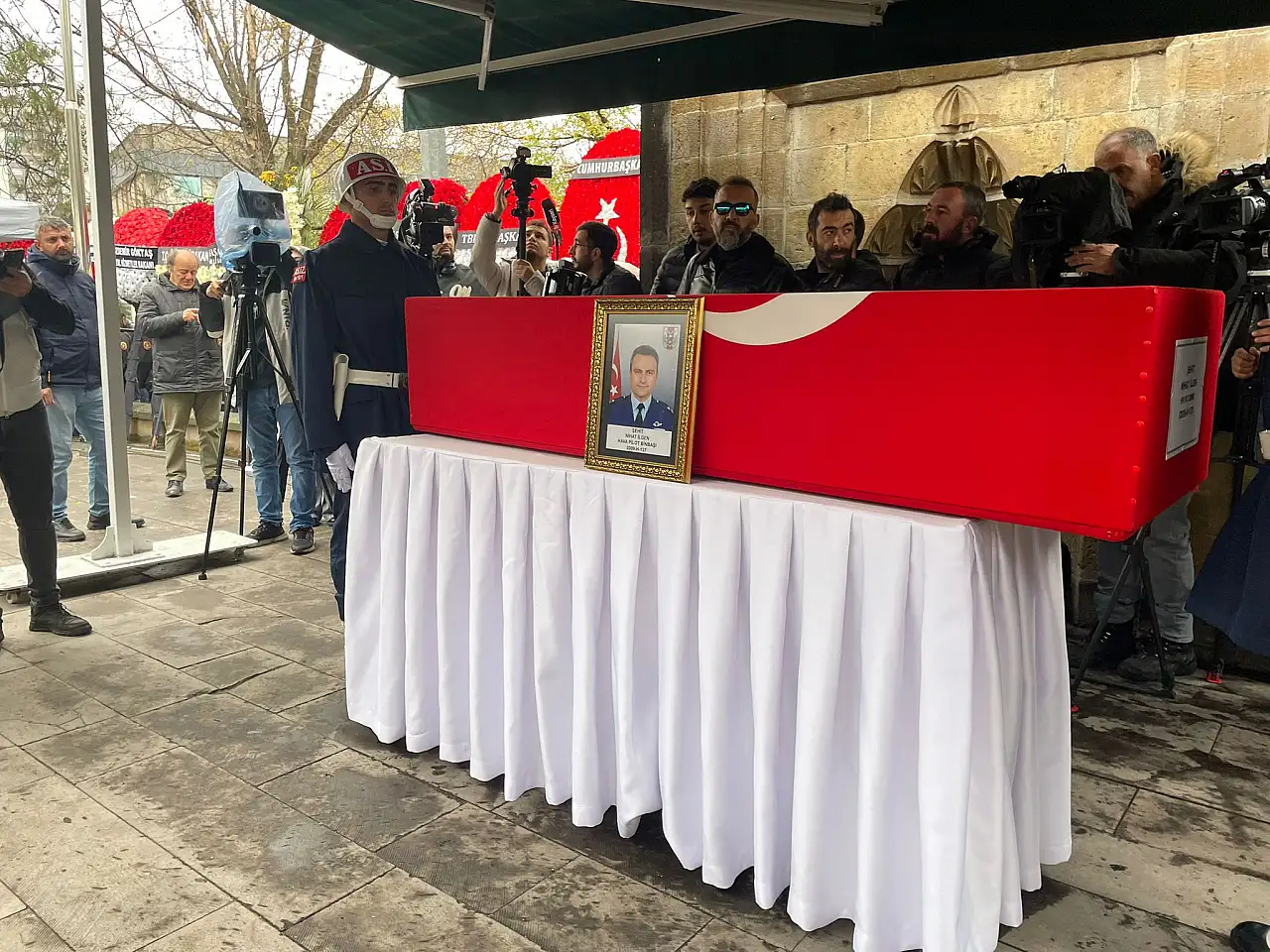 Şehit Binbaşı İlgen'e son veda