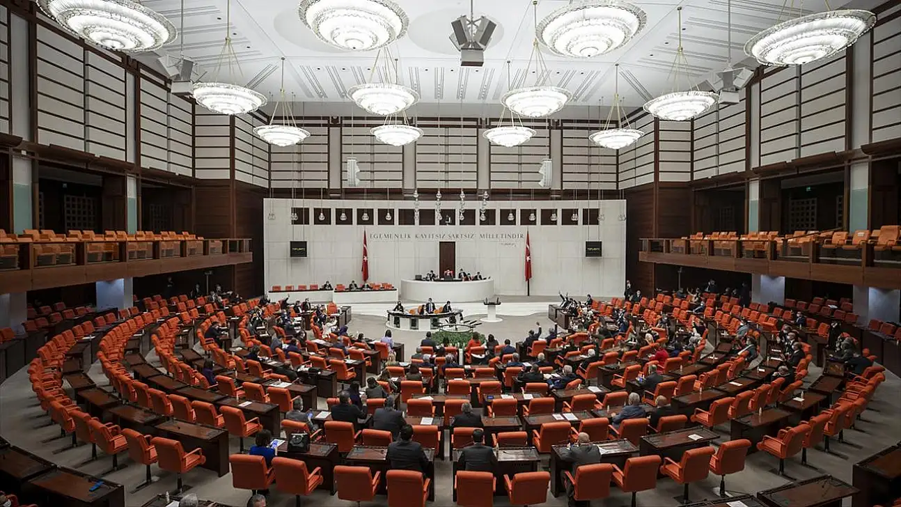12. Yargı Paketi Meclis'ten Geçti
