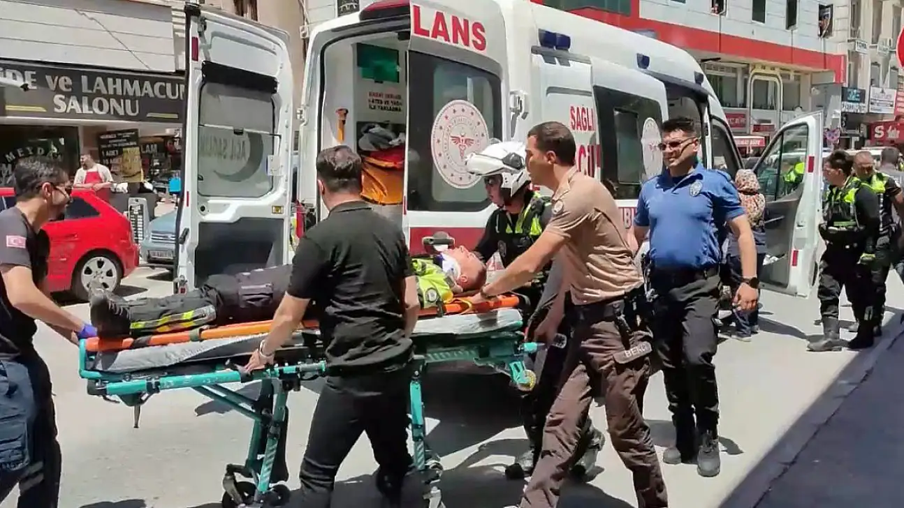Kayseri'de Trafik Kazası: Polis Memuru Yaralandı