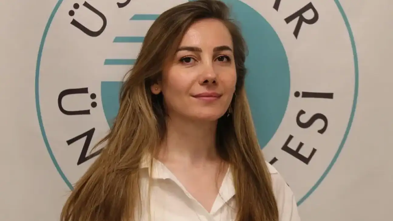 Takma kirpik kullanımında göz sağlığına dikkat!