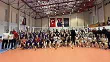 Genç Kızlar Voleybol Süper Ligi'nde şampiyon belli oldu