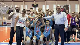 Mini kızlar voleybol turnuvası sona erdi