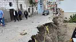 Yeşilhisar'da Heyelan: Bir Sokak Trafiğe Kapatıldı