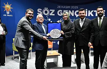 AK Parti genel başkan yardımcısı kaya, Kayseri'de gençlerle buluştu