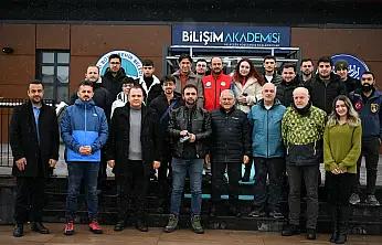 Başkan Büyükkılıç gençlerle derste