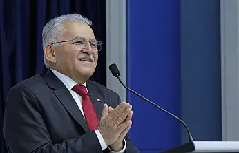 Büyükkılıç'tan genç şairlere ödül